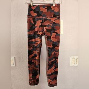 lululemon athletica Womens Wunder Train HR Tights 25" Red, Navy, & Black Camo